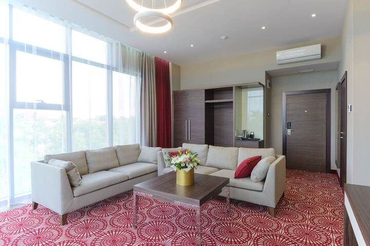 Room 32 of 61