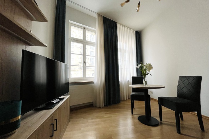 Room 5 of 23