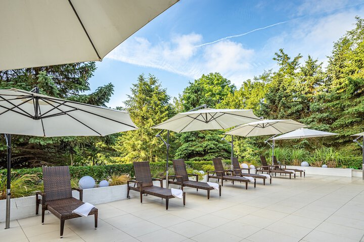Sundeck 65 of 73