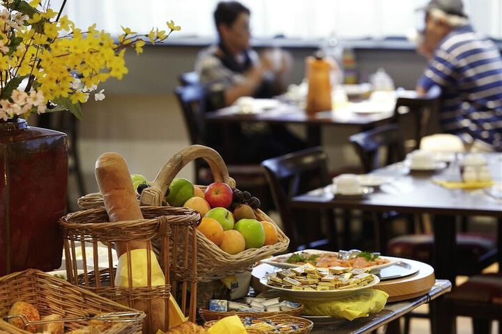 Dining Photos