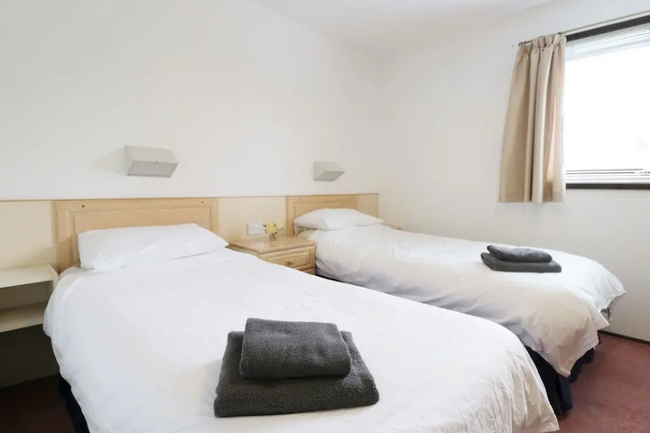 Room 3 of 12
