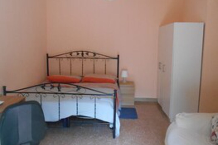 Room 21 of 30