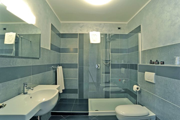 Room 14 of 23