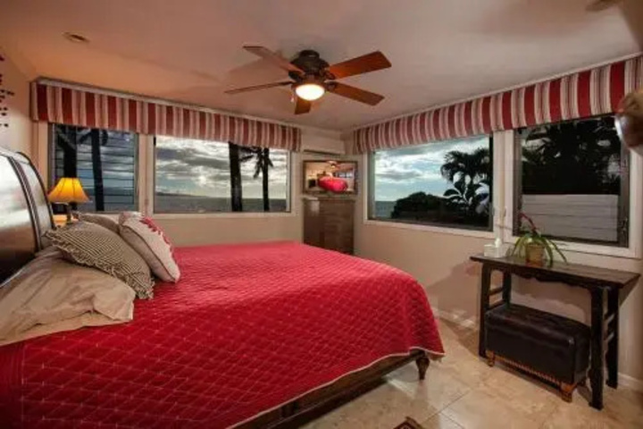 Room 2 of 10
