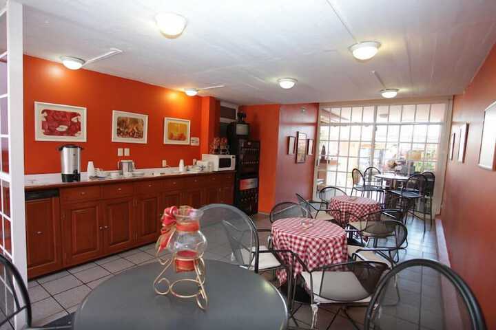 Dining Photos
