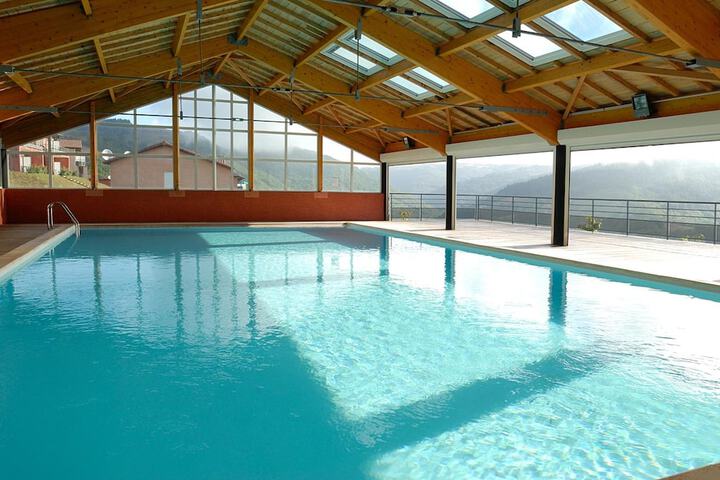Pools & Facilities