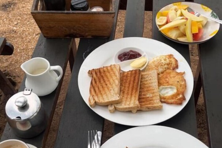 Breakfast/Coffee Service 53 of 78