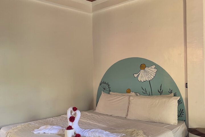Room 16 of 33