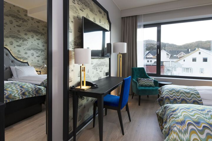 Room 14 of 48
