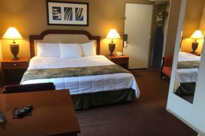 Room 18 of 50