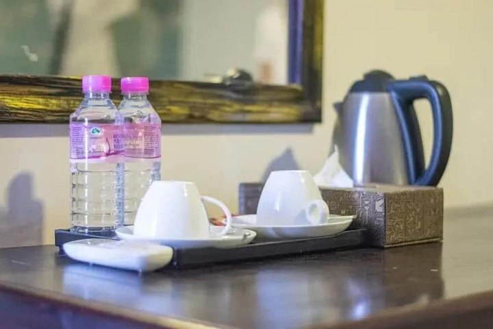 Breakfast/Coffee Service 25 of 36
