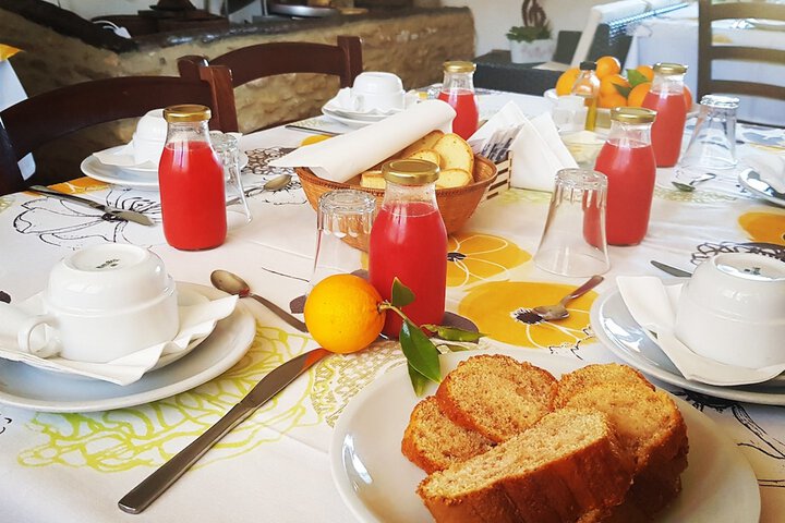 Breakfast/Coffee Service 33 of 94