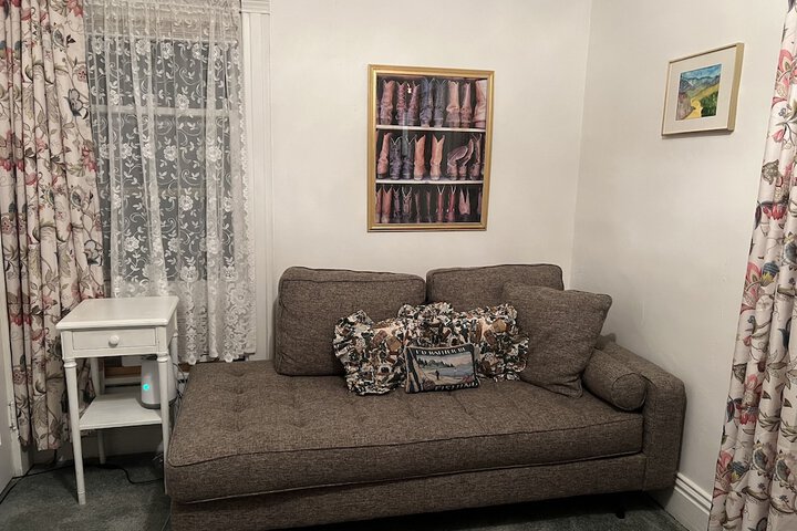 Room 73 of 96