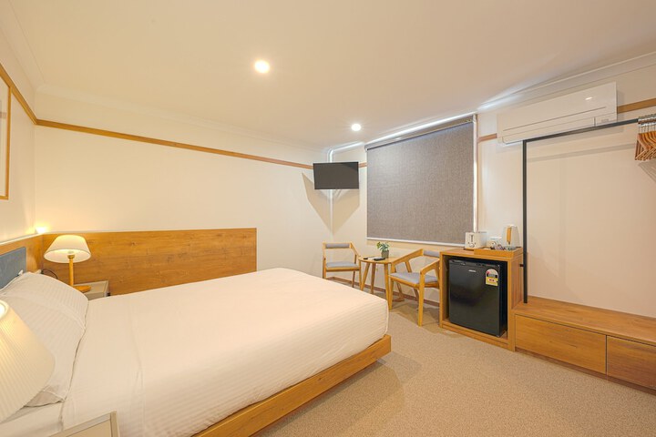 Room 21 of 111