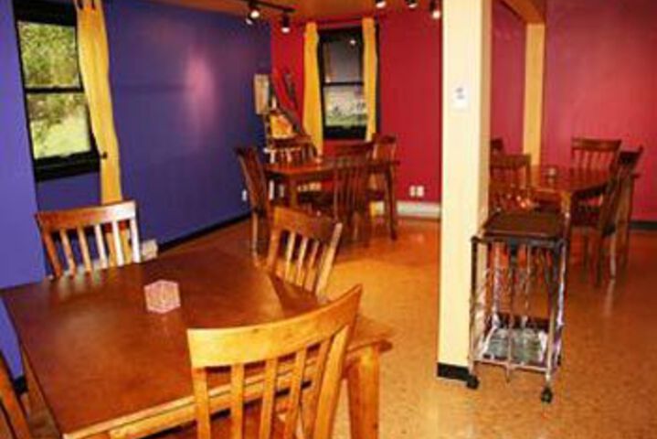 Dining 5 of 27