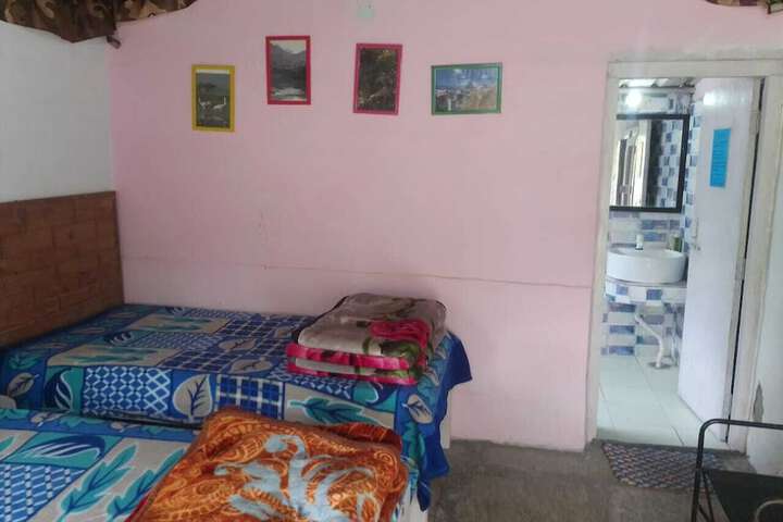 Room 3 of 9