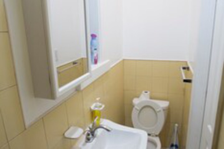Room 4 of 79