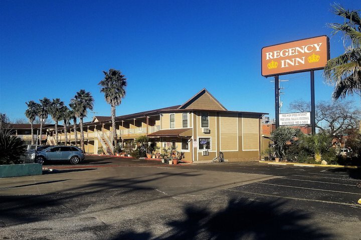 Hotel Entry