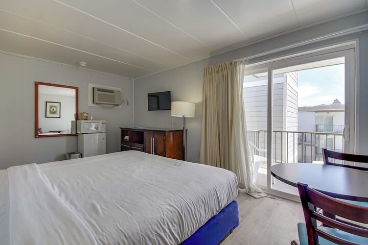 Room 26 of 59