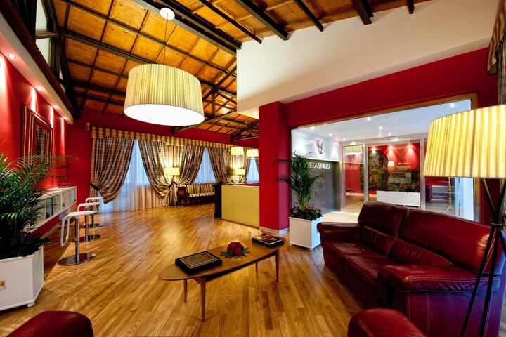 Hotel Interior 5 of 34