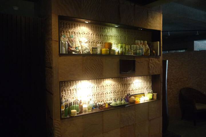 Hotel 2 of 73