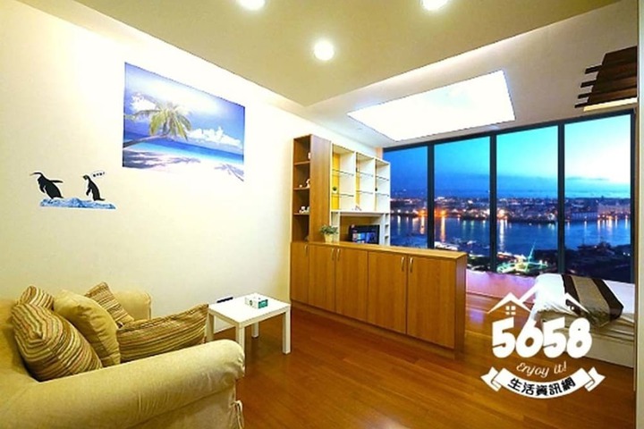 Room 15 of 58