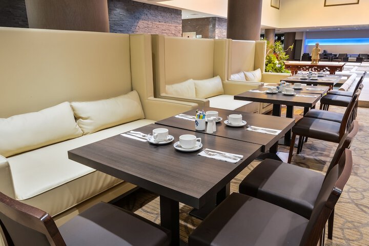 Breakfast/Coffee Service 45 of 86