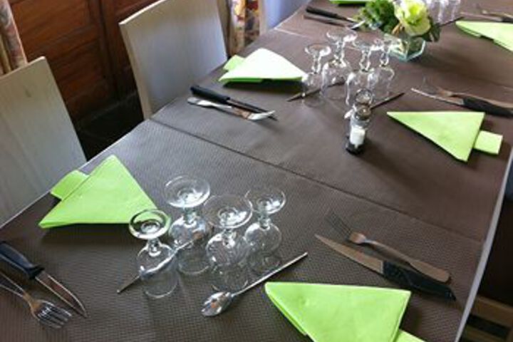 Dining 15 of 17