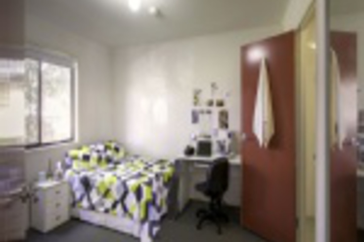 Room 85 of 252