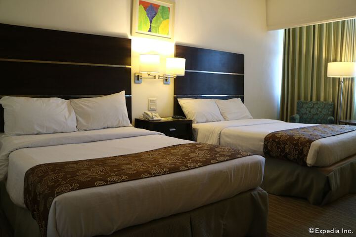 Room 6 of 79
