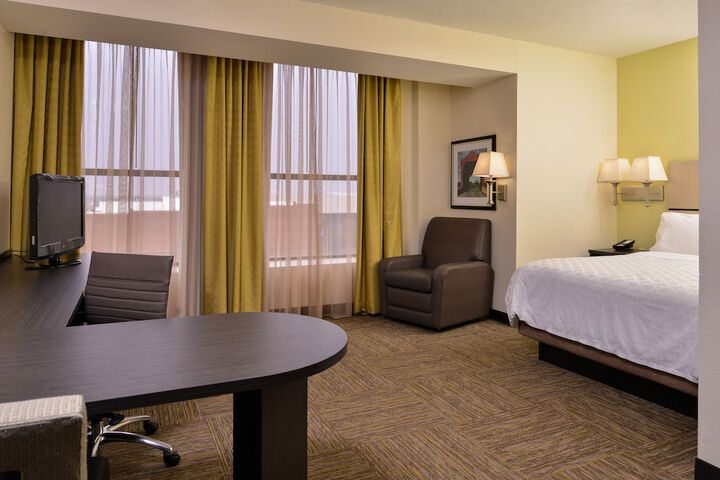 Room 4 of 61