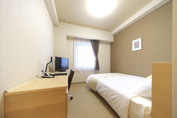 Room 6 of 31