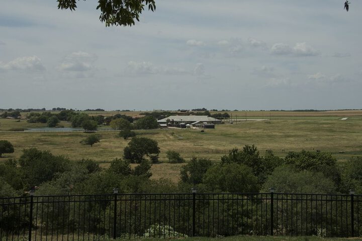 Property Grounds 33 of 79