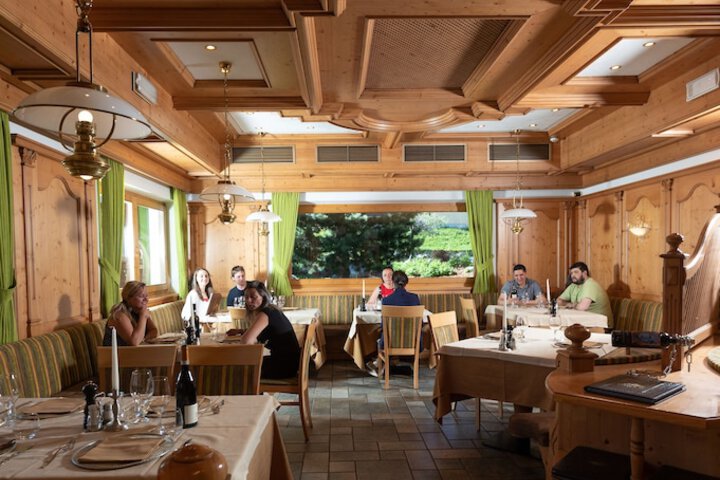 Dining 78 of 142