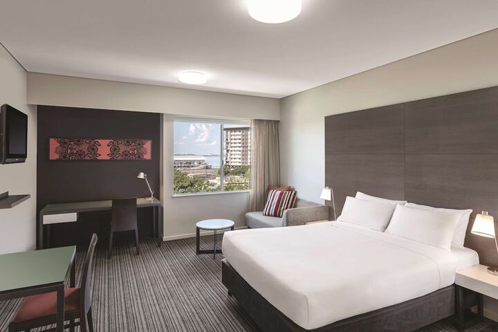 Room 13 of 48