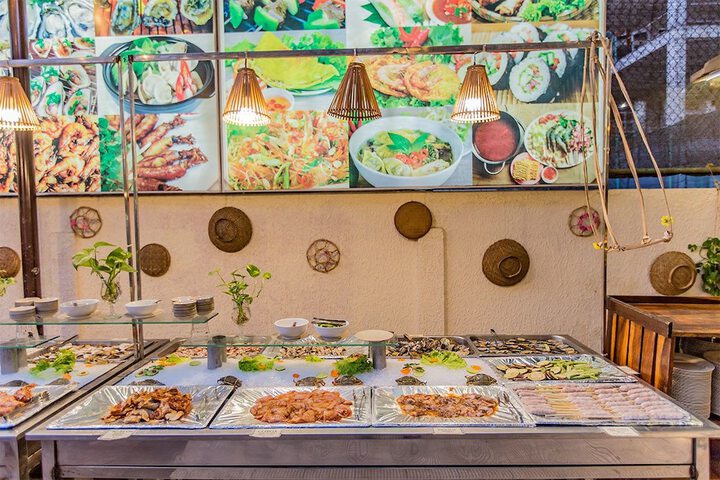 Food court