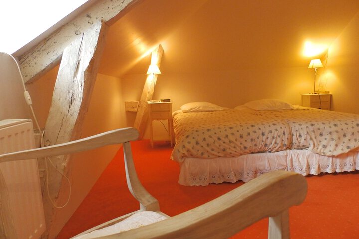 Room 27 of 68
