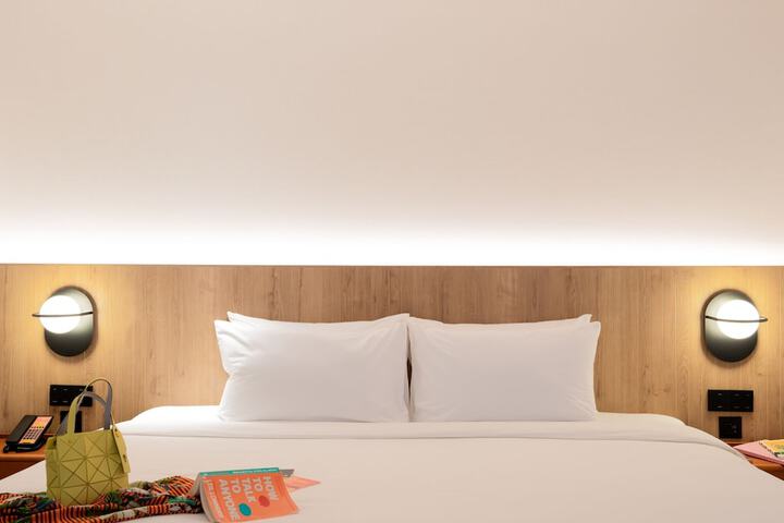 Room 70 of 180