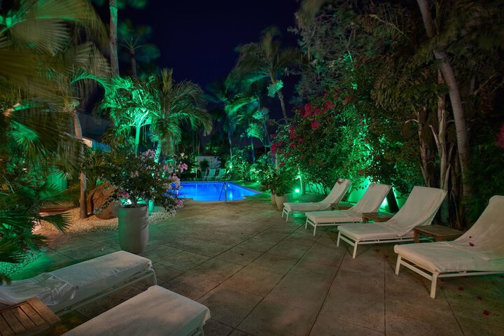 Sundeck 108 of 114
