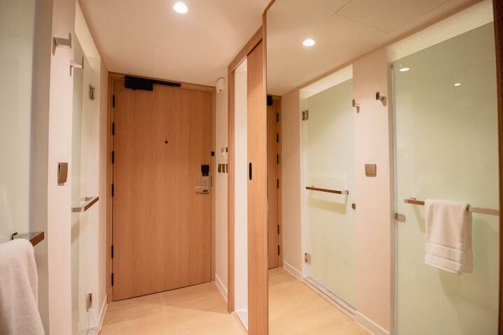Room 55 of 59