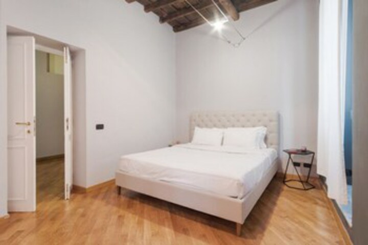 Room 12 of 25