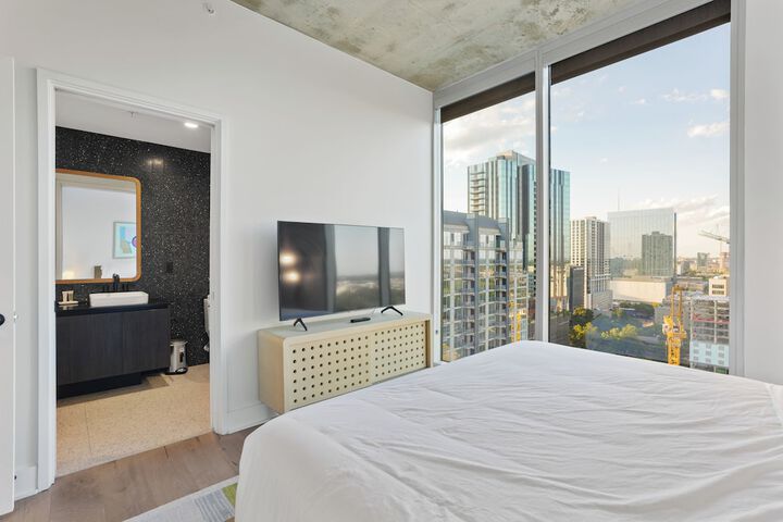 Room 95 of 860