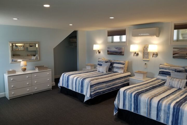 Room 9 of 190