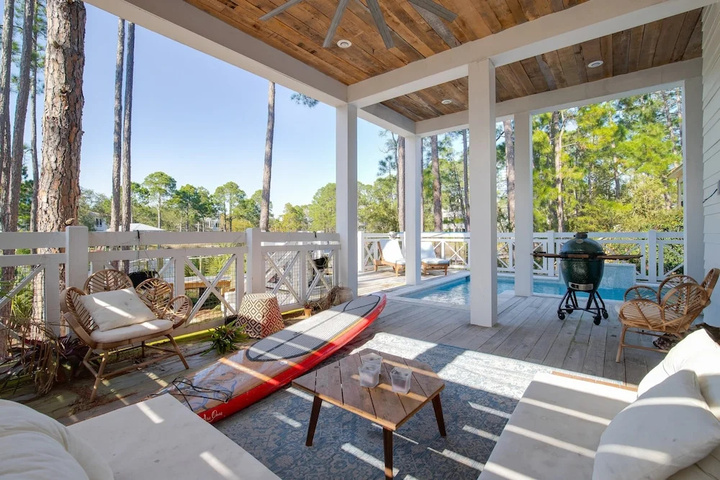 Photo of Seagrove Manor by Avantstay Free Paddle Boards Lake Front Yard & Pet Friendly