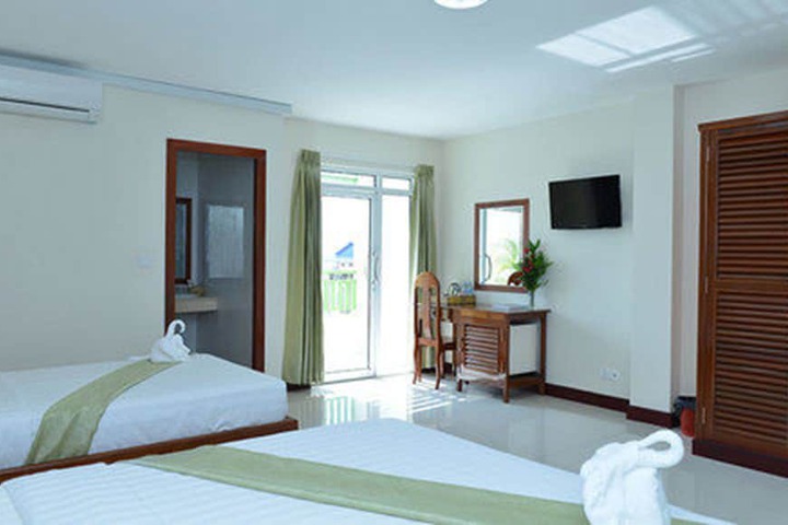 Room 15 of 29