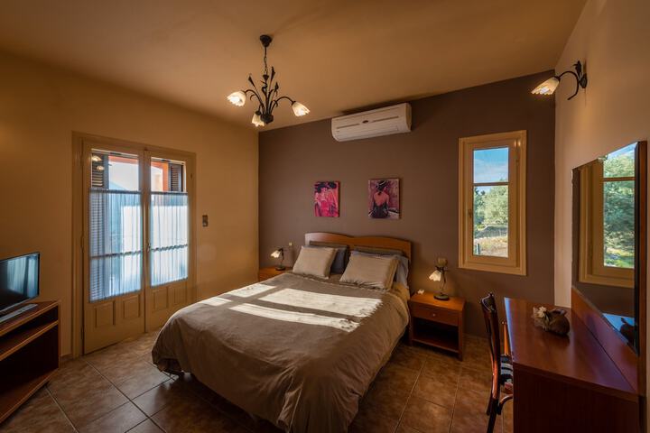 Room 6 of 49