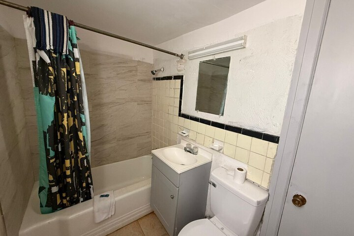 Room 26 of 39