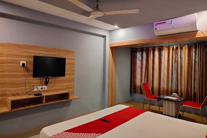 Room 3 of 21