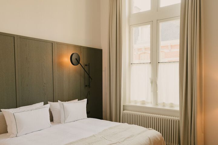 Room 8 of 91