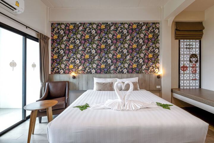 Room 45 of 90